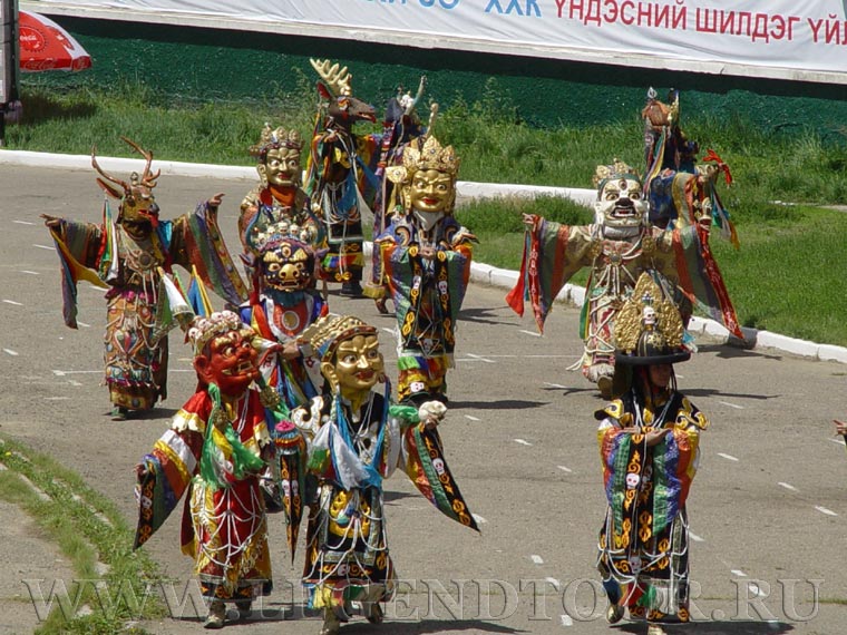 Фотография. Фестиваль Наадам. Июль 2008 года. Город Улан-Батор.