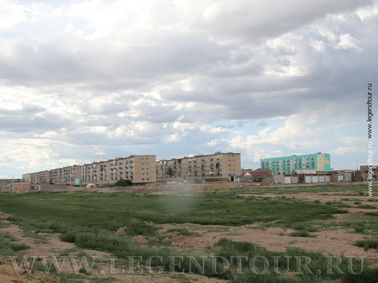 Фотография. Вид на жилой городок с юга. На переднем плане КПД2, КПД1, КПД15 (после капитального ремонта). Фото Е.Кулакова, 2013 год.