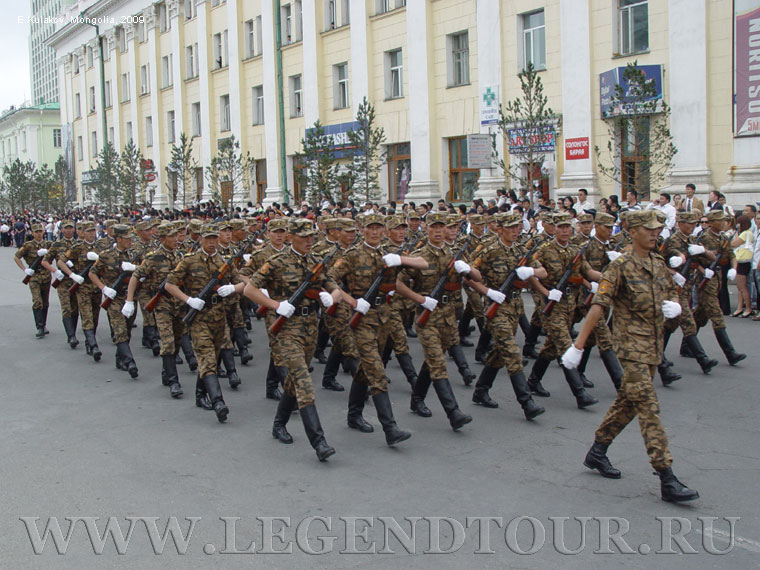 Фотография. Военный парад в честь инаугурации нового президента Монголии. 2009 год.