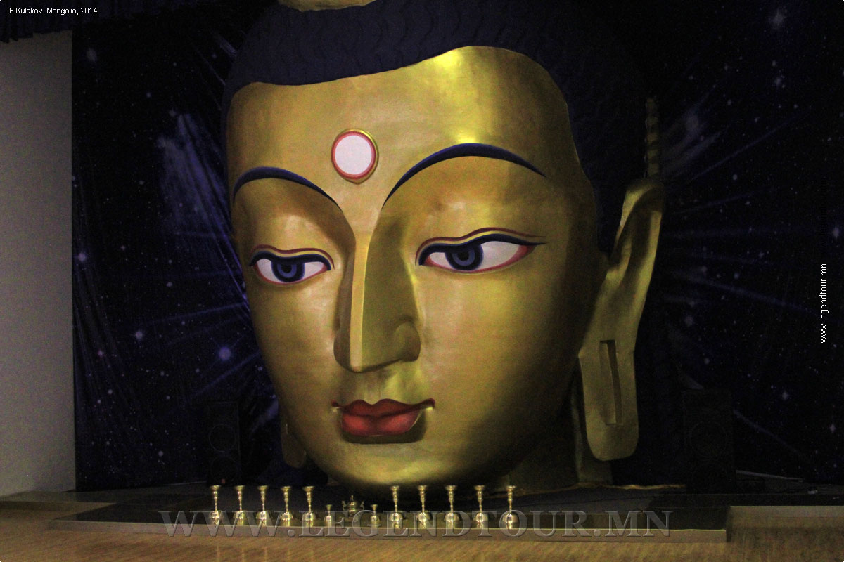 Фотография. Строительство храмового комплекса божества Майтреи (или Майдара). 2014 год.