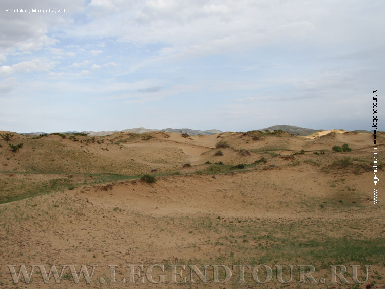 Фотография. Песчаные дюны Молцог Элс (Алтан элс). Центральный аймак Монголии.