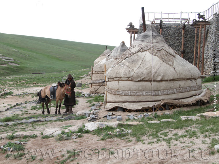 Образовательный лагерь. Монгольская письменность. Туристический комплекс. Монголия 13 век.