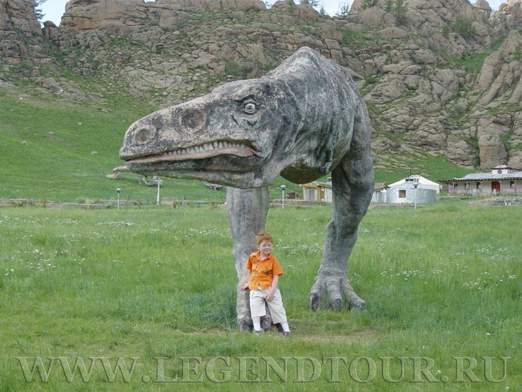 Фотография. Парк динозавров. Фото Е.Кулаков. 2008 год.