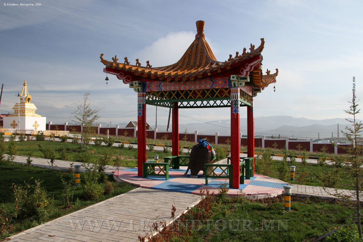 Фотография. Буддийский монастырь Сайн Намуун. Налайх. Монголия.
