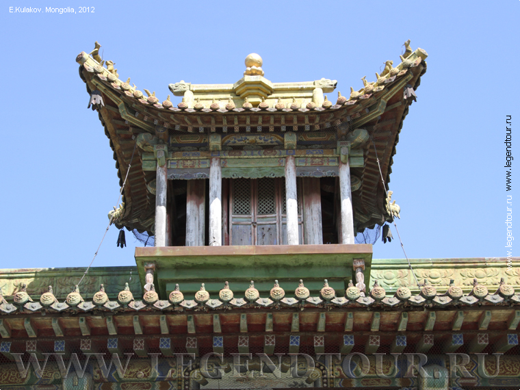 Башенка главного храма. Дворец музей Богдо Хана