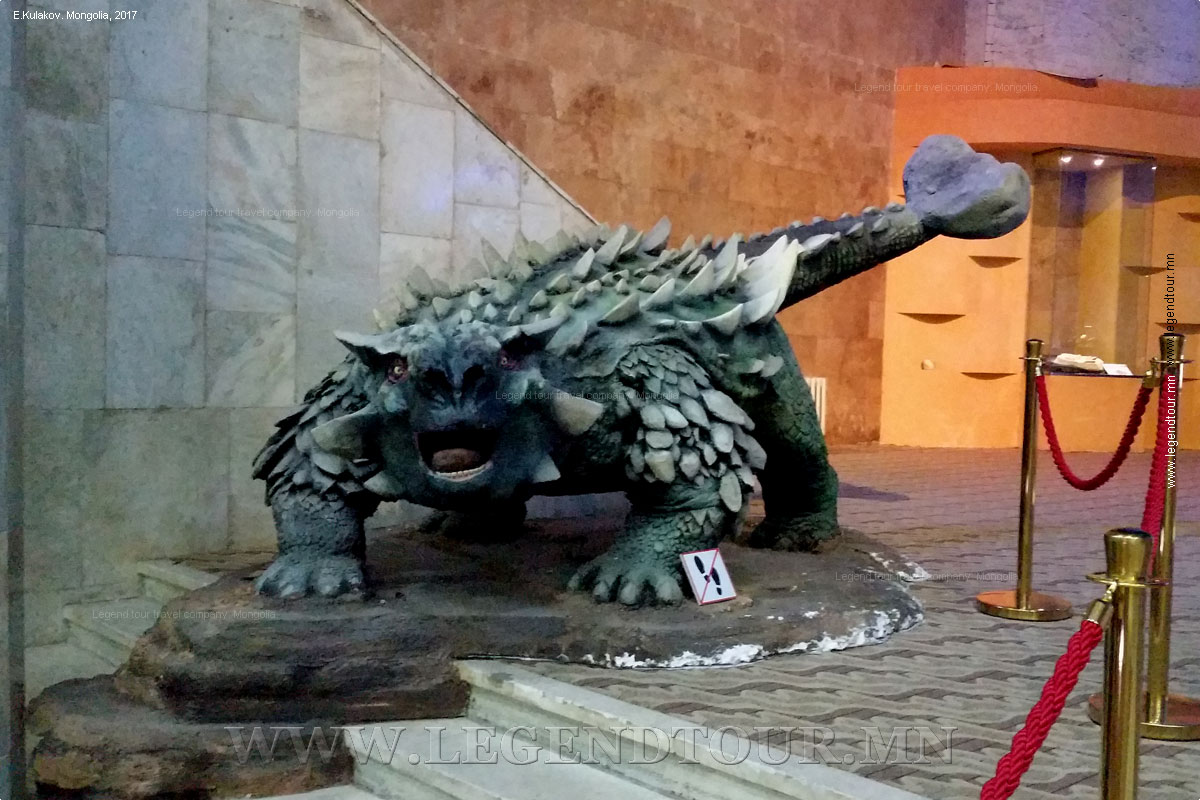Фотография. Центральный музей динозавров. Улан-Батор, Монголии. Фото Е.Кулакова, 2017 год.