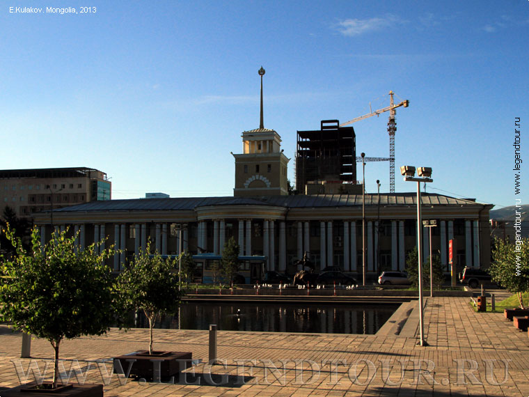 Фотография. Здание Министерства Иностранных дел Монголии. Е.Кулаков 2013 год.