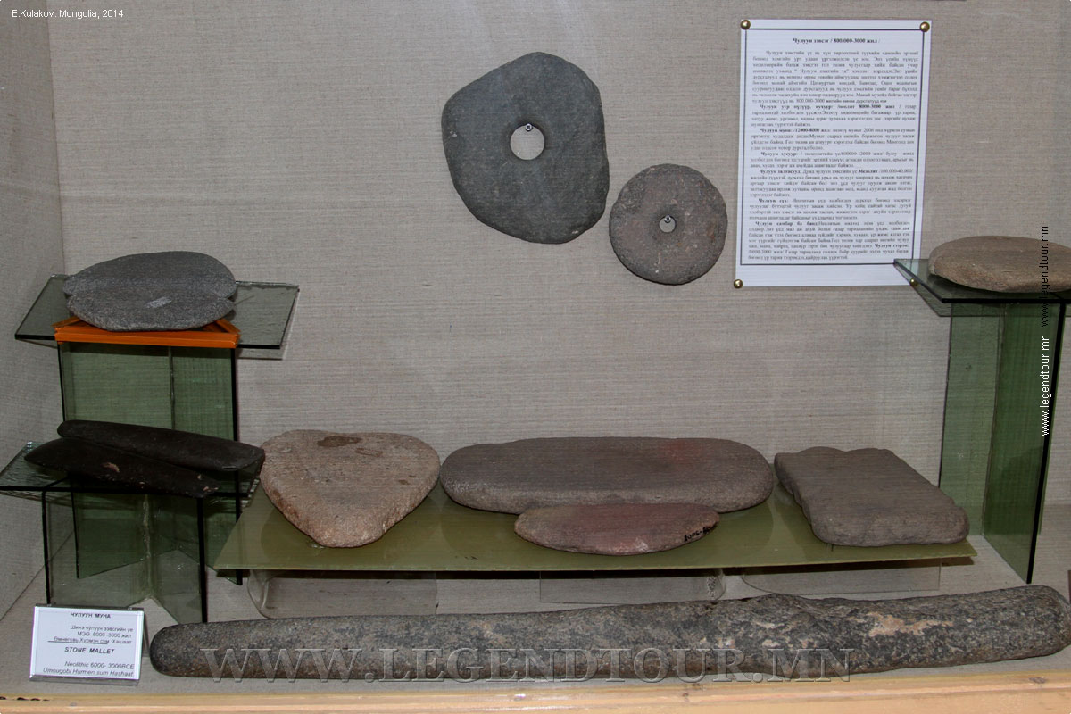 Фотография. Даланзадгад. Экспозиция музея Южно-Гобийского аймака.