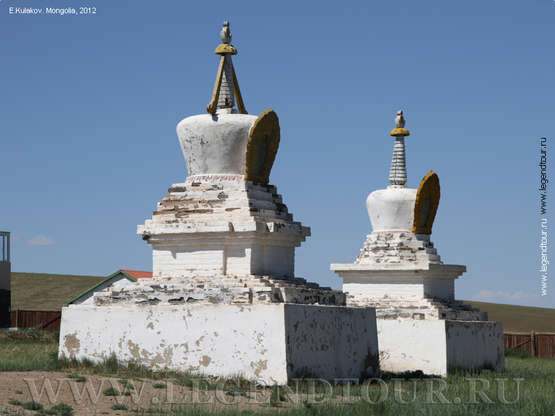 Фотография. Буддийский монастырь Шанх. Шанх хийд. Увурхангай аймак. Монголия.